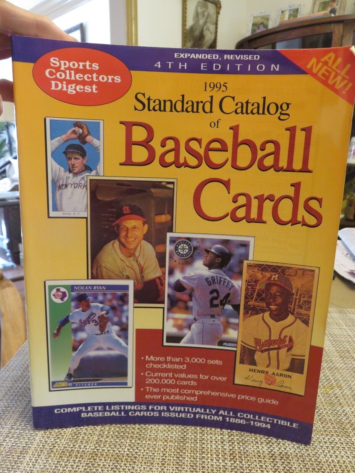Sports Collectors Digest 1995 Standard Catalog Of Baseball Cards (1,146 Pages)