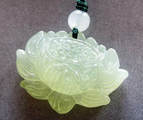 Natural Green Jade Carved Buddhist Auspicious Lotus Amulet Pendant Necklace